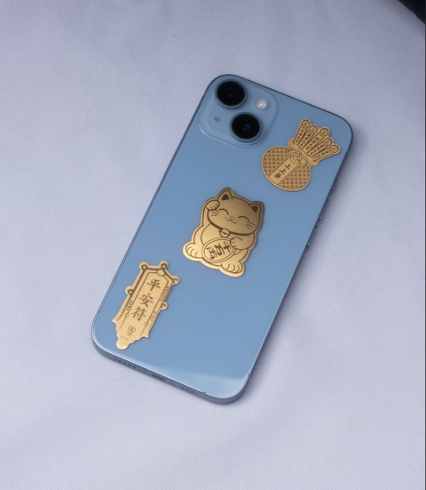 Amuleto diário - Adesivo da Sorte para celular Banhado em Ouro