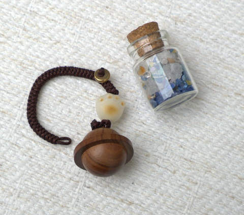 Saturn Pendant with Shurangama Mantra – Spiritual Protection and Harmony for your Pet
