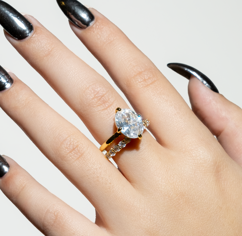 Set of 2 Adjustable Sparkling Rings.
