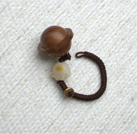 Saturn Pendant with Shurangama Mantra – Spiritual Protection and Harmony for your Pet
