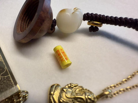 Saturn Pendant with Shurangama Mantra – Spiritual Protection and Harmony for your Pet