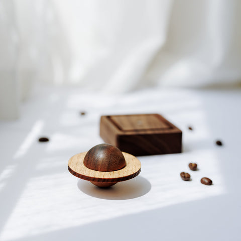 Difusor de madera de Saturno - Envuelto para regalo