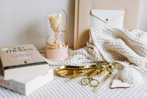 Delicate kit for candle maintenance