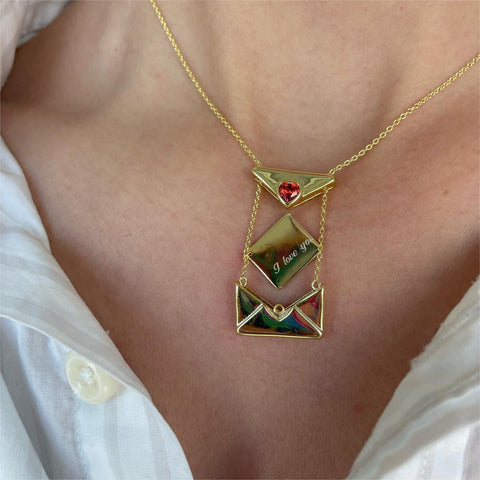 Carta de amor - Collar relicario bañado en oro - Regalo para enamorados