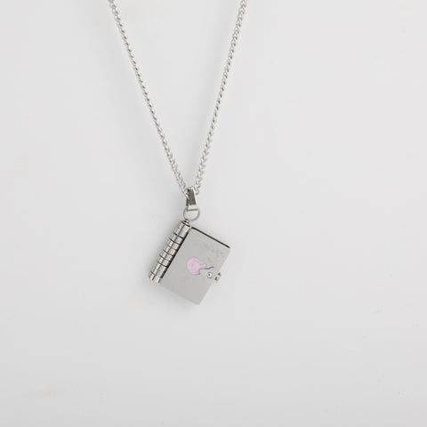 Libro del Amor - Delicado collar chapado en oro con forma de libro y páginas - Regalo para enamorados