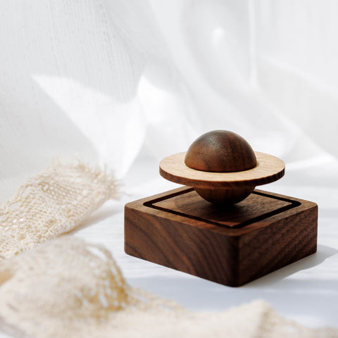 Saturn Wood Diffuser - Gift Wrapped