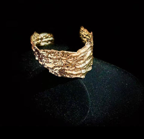 Pulsera Rústica Bañada en Oro de 18K