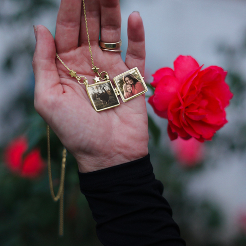Daily Charm - Gold Plated Photo Necklace with Opening